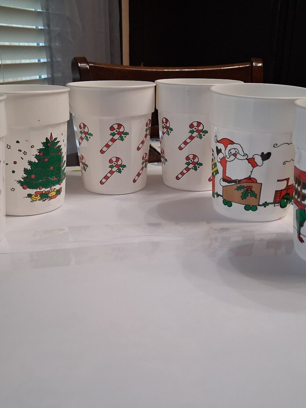 Vintage Christmas Graffi Plastic Cups-set Of 6